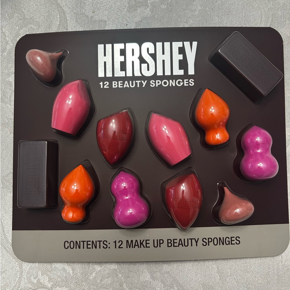 Hershey Set of 12 Beauty Sponges New in Package
